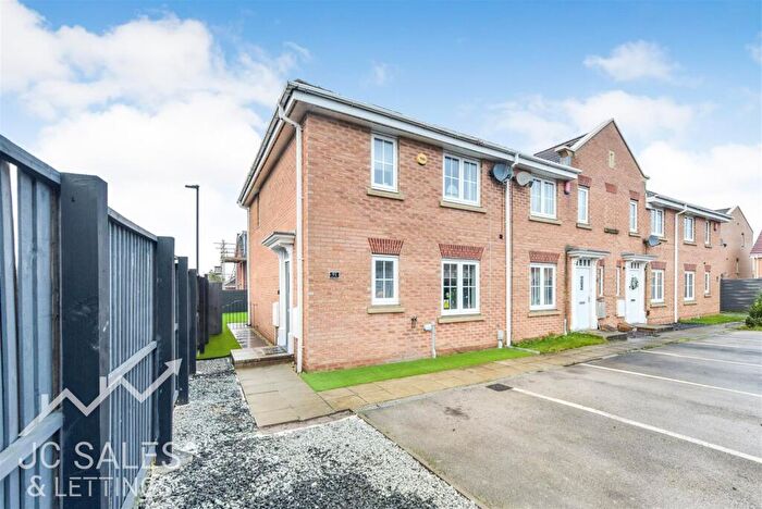 3 Bedroom House For Sale In Stoneycroft Road, Sheffield, S13