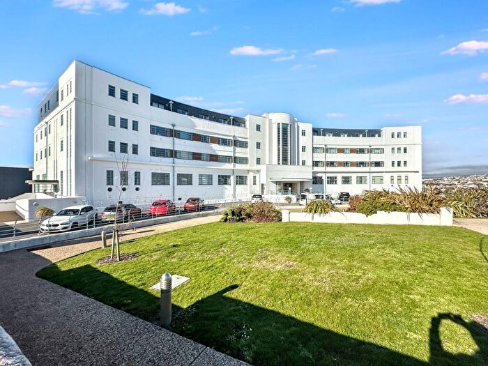 1 Bedroom Flat To Rent In Grand Ocean, Longridge Avenue, Saltdean, BN2