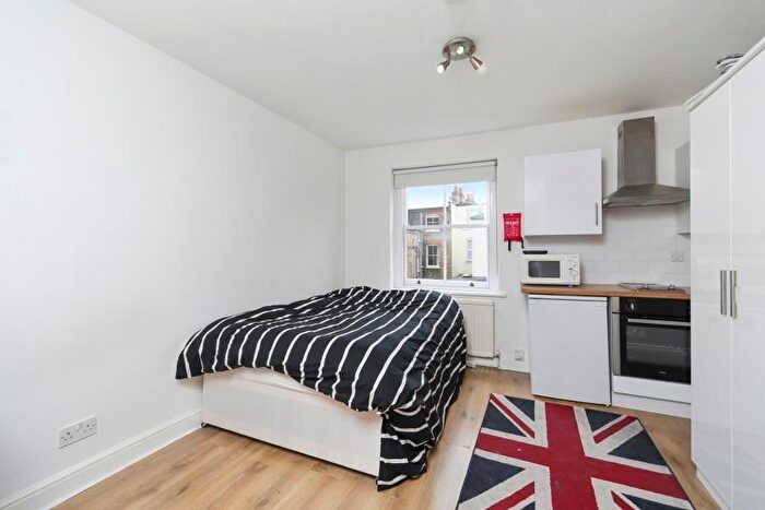 Studio To Rent In Parsifal Road, West Hampstead, NW6