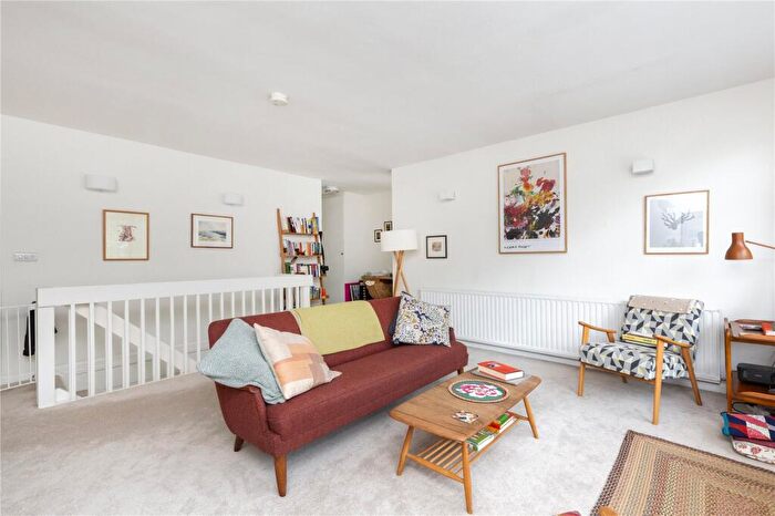 2 Bedroom Terraced House To Rent In Highbury Terrace Mews, Highbury, Islington, London, N5