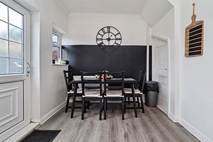 3 Bedroom Terraced House For Sale In Summergangs Road, Hull, HU8