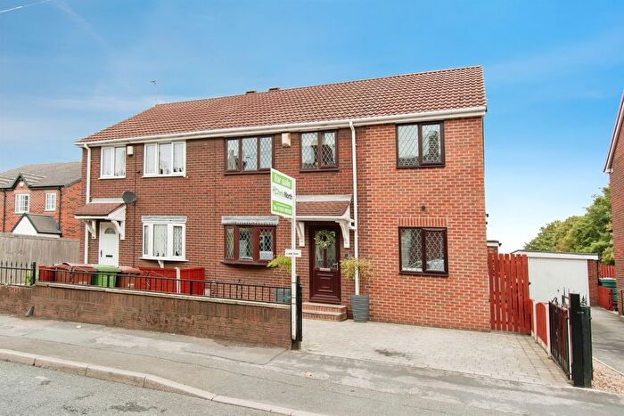 4 Bedroom Semi-Detached House For Sale In Benson Lane, Normanton, WF6