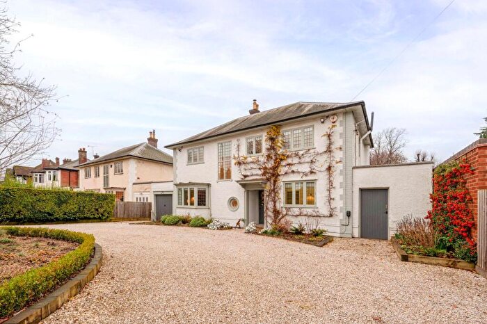 4 Bedroom Detached House For Sale In Lillington Road, Leamington Spa, Warwickshire, CV32