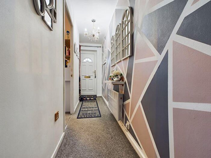 1 Bedroom Flat For Sale In Frampton Road, Gloucester, GL1