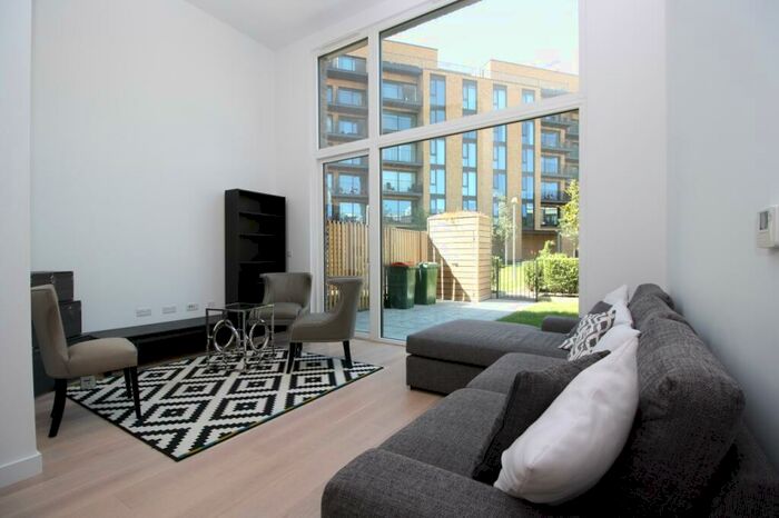 4 Bedroom House To Rent In Rope Terrace, Royal Wharf, Royal Docks, London, E16
