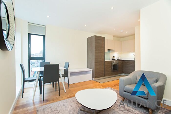 1 Bedroom Flat To Rent In Phoenix Loft Apartments, Saltwell Street, E14