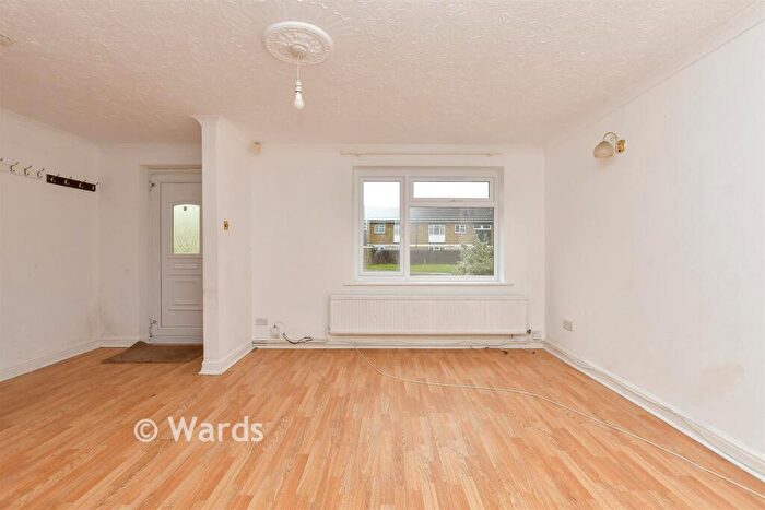 3 Bedroom Terraced House For Sale In Fielder Close, Sittingbourne, Kent, ME10