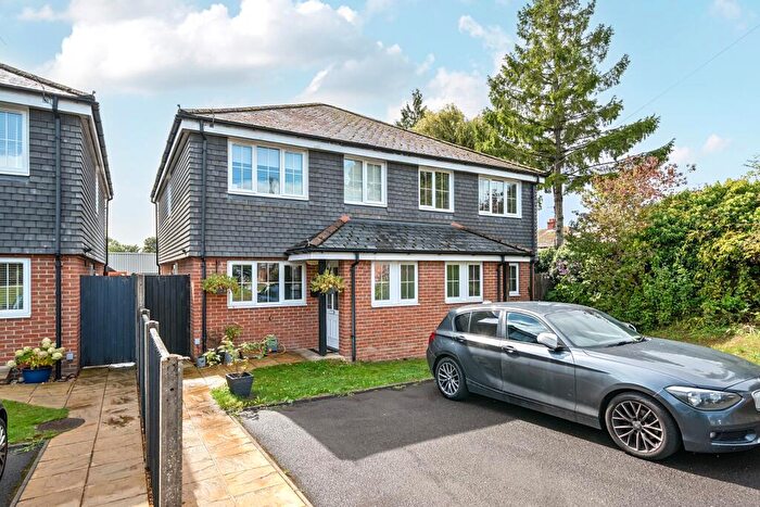 3 Bedroom Semi Detached House For Sale In Old Down Mews, Andover, SP10