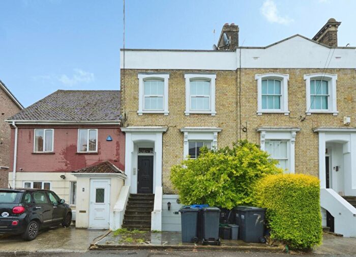 1 Bedroom Flat For Sale In Bedford Place, Croydon, CR0