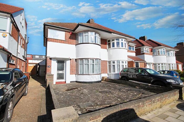4 Bedroom Semi-Detached House To Rent In St. Edmunds Drive, Stanmore, Middlesex, HA7