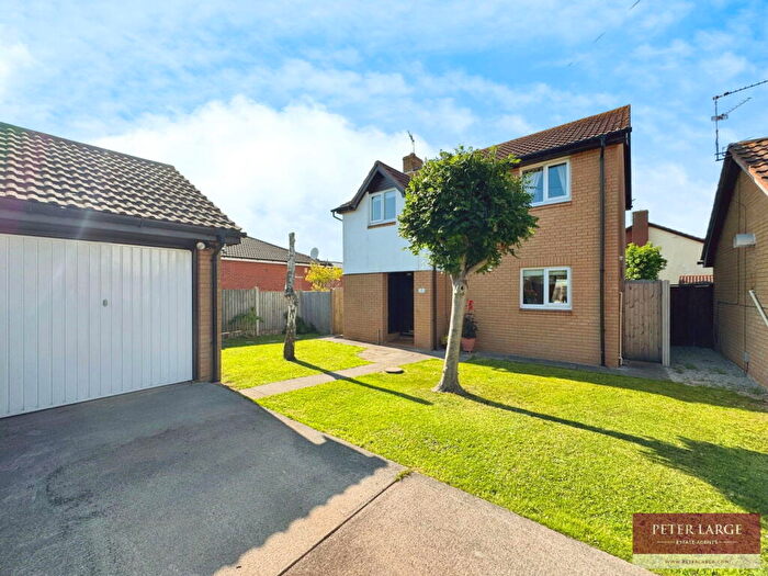 4 Bedroom Detached House For Sale In Llys Bedwen, Rhyl, Denbighshire, LL18