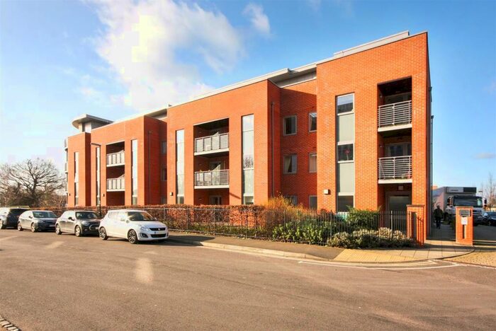 1 Bedroom Apartment To Rent In The Brow, Burgess Hill, RH15