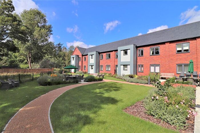 2 Bedroom Apartment For Sale In Tyefield Place, Hadleigh, IP7