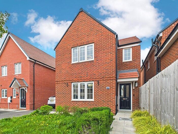 3 Bedroom Detached House For Sale In Minerva Road, Bramley, Tadley, Hampshire, RG26