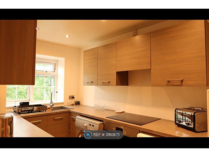 1 Bedroom Flat To Rent In Crofton Way, Enfield, EN2