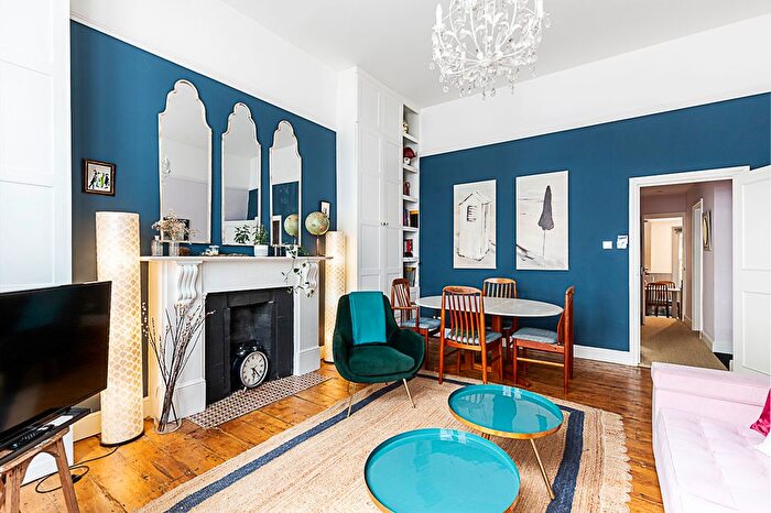 1 Bedroom Flat To Rent In Castletown Road, London, London, W14