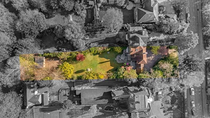 4 Bedroom Semi Detached House For Sale In Oathall Road, Haywards Heath, RH16