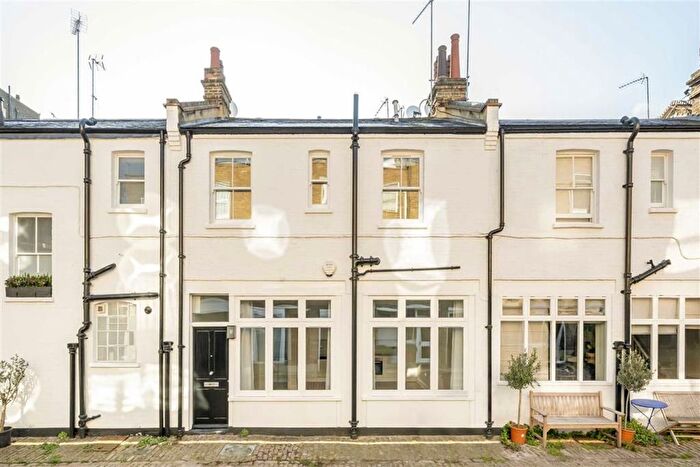2 Bedroom Property To Rent In Montagu Mews South, Marylebone, W1H