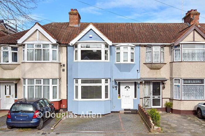 3 Bedroom Terraced House For Sale In Kingsmead Avenue, Romford, Essex, RM1