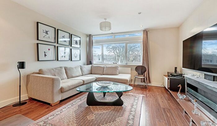 2 Bedroom Flat To Rent In Victoria Rise, SW4
