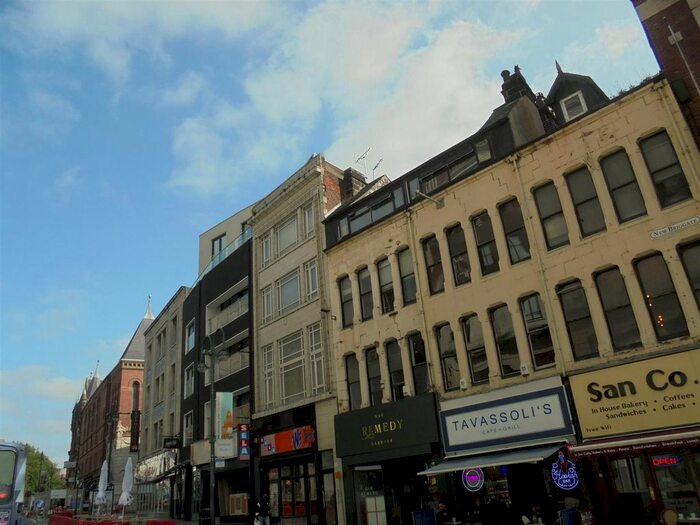 2 Bedroom Flat To Rent In Regent Court, Briggate, Leeds, LS1