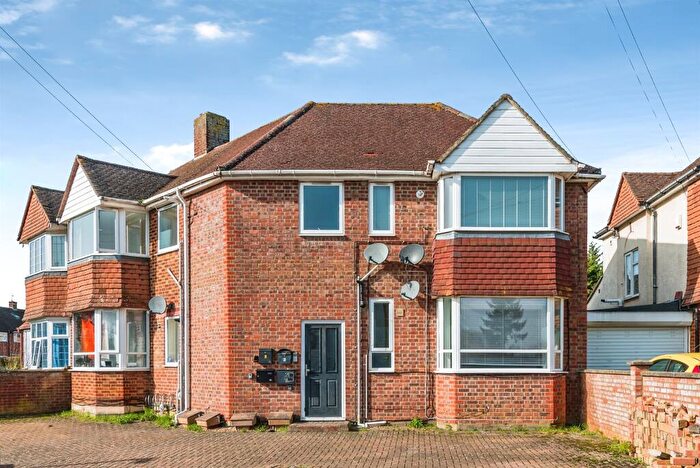 1 Bedroom Flat For Sale In Sheldon Way, Oxford, OX4