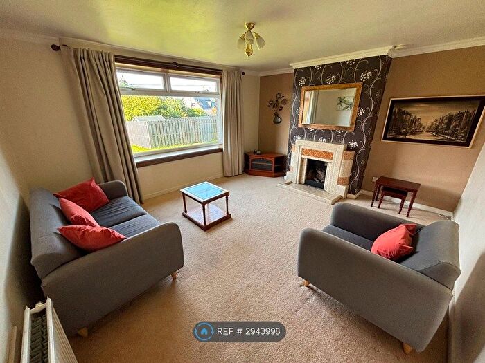 3 Bedroom Flat To Rent In Kincorth Place, Aberdeen, AB12