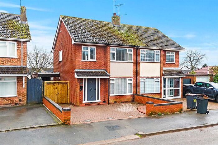 3 Bedroom Property For Sale In Benn Road, Bulkington, Bedworth, CV12