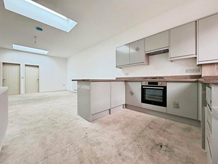 2 Bedroom Apartment To Rent In Muglet Lane, Maltby, Rotherham, South Yorkshire, S66