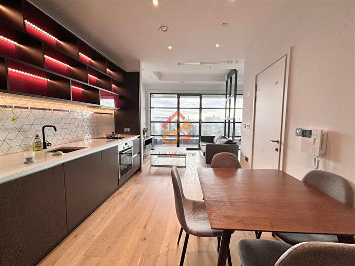 Studio To Rent In Bridgewater House, Lookout Lane, London, E14