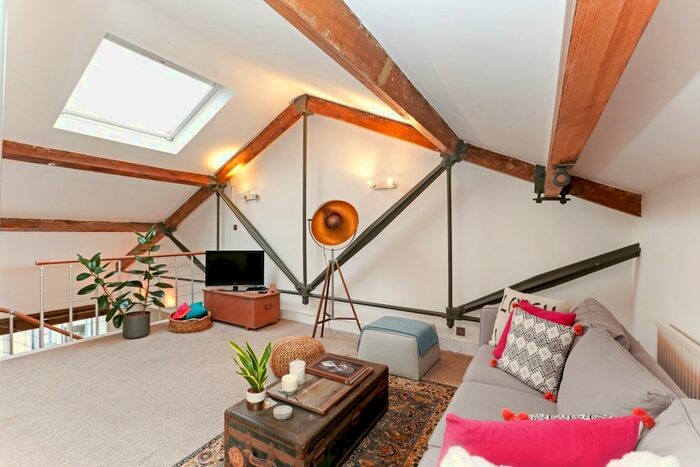 1 Bedroom Flat To Rent In Gainsford Street, London, SE1