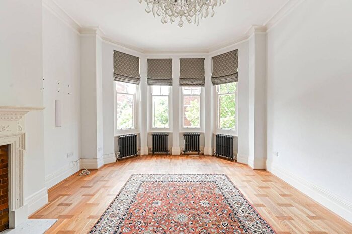 4 Bedroom Flat To Rent In Bloomburg Street, Pimlico, London, SW1V