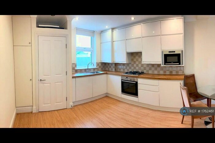 1 Bedroom Flat To Rent In Crouch Hill, London, N4