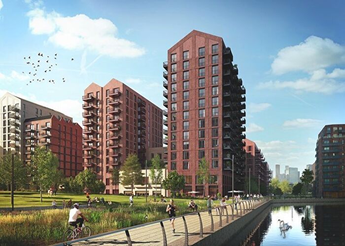 2 Bedroom Flat For Sale In Leven Road, London, E14