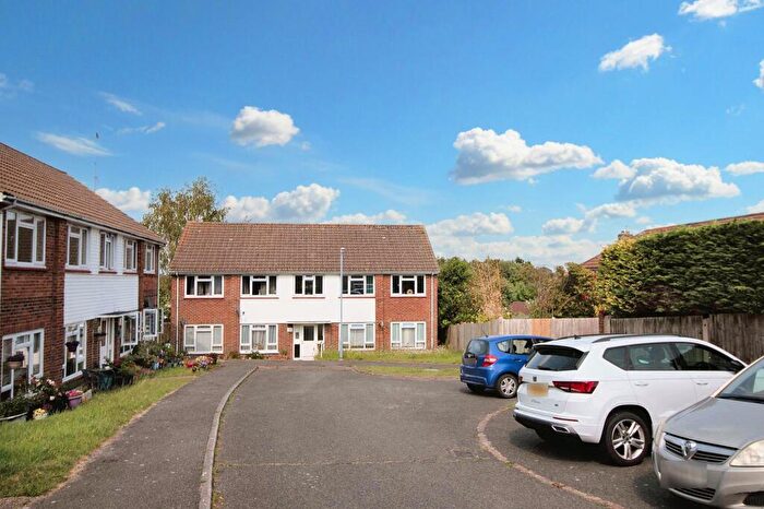 1 Bedroom Flat To Rent In Downs Close, Lewes, BN7