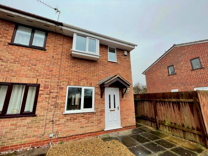 3 Bedroom Semi-Detached House To Rent In The Eyrie, Sinfin, Derby, DE24