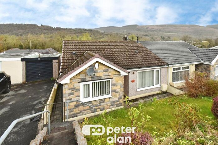 3 Bedroom Semi-Detached Bungalow For Sale In Boi Close, Mountain Ash, CF45