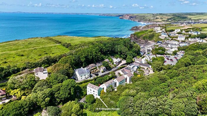 2 Bedroom Flat For Sale In Little Haven, Kittiwake House, SA62