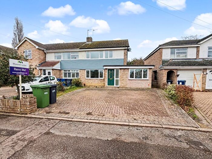 4 Bedroom Semi-Detached House To Rent In Warren Road, St Ives, Cambs, PE27