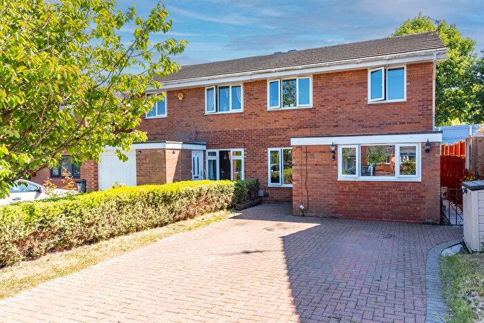 3 Bedroom Semi-Detached House For Sale In Francis Road, Frodsham, WA6