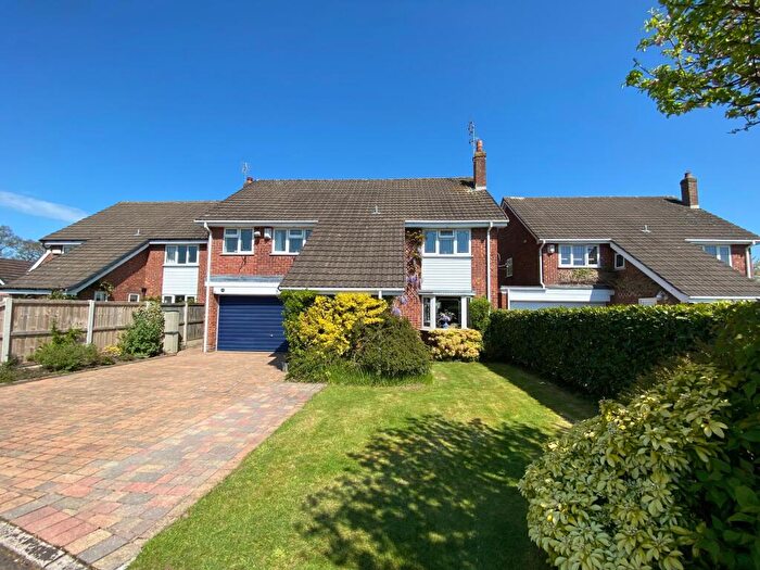 4 Bedroom Detached House For Sale In Aldford Close, Crewe, CW2