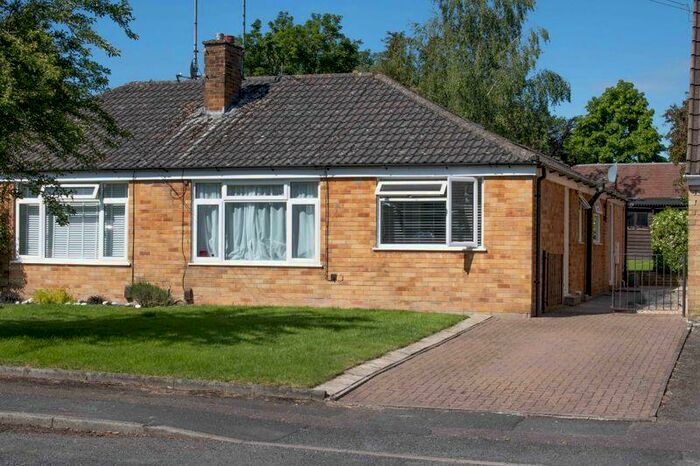 2 Bedroom Semi-Detached Bungalow To Rent In Palmers, Wantage, OX12