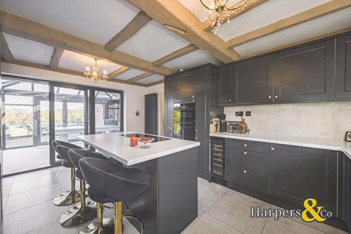 5 Bedroom Detached House For Sale In Priestwood Road, Meopham, DA13