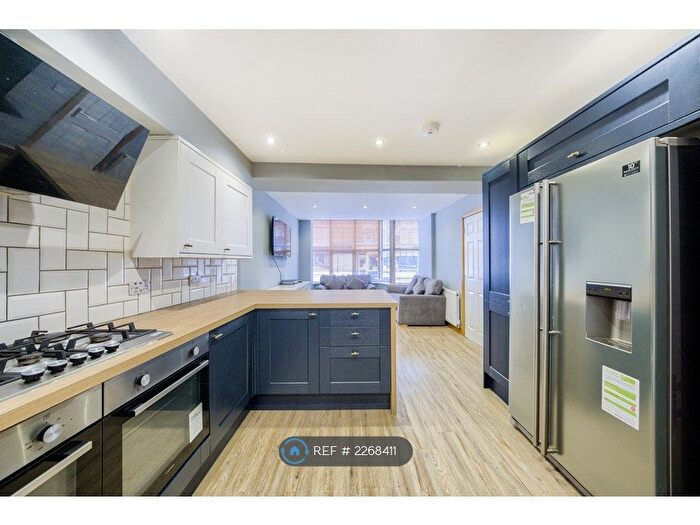 8 Bedroom Terraced House To Rent In Raddlebarn Road, Birmingham, B29