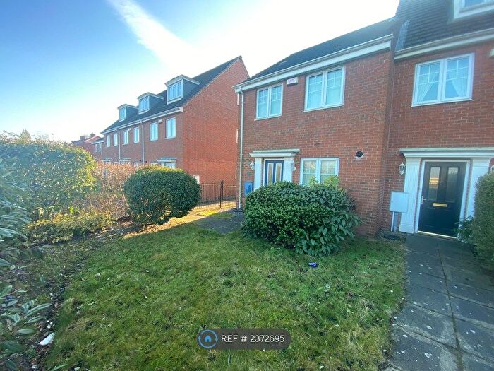 3 Bedroom Semi-Detached House To Rent In Kenton Lane, Newcastle Upon Tyne, NE3