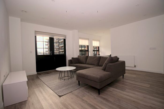 1 Bedroom Flat To Rent In Pearl Buildings, Wing Of Camberwell, London, SE5