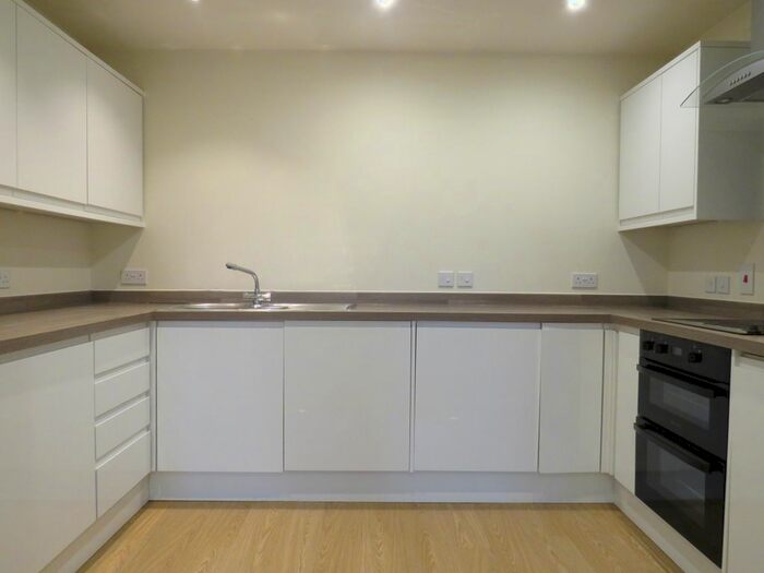 2 Bedroom Flat To Rent In Avebury Boulevard, Milton Keynes, MK9