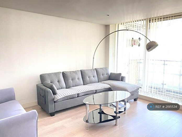 2 Bedroom Flat To Rent In Basin Approach, London, E16