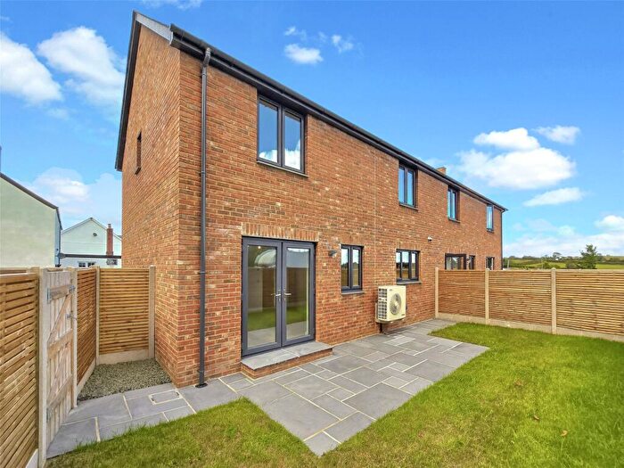 3 Bedroom Semi-Detached House For Sale In North Road, Holsworthy, Devon, EX22