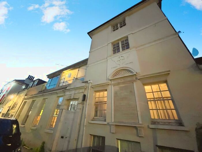 1 Bedroom Apartment To Rent In Upper Gardner Street, Bighton, BN1